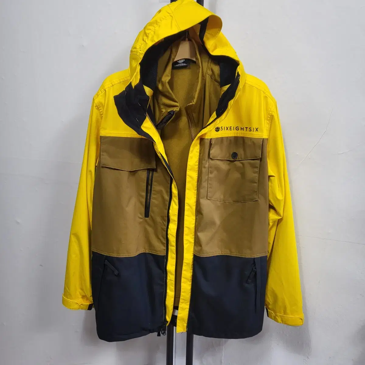 Mens 686 Snow Jackets 보드복 M